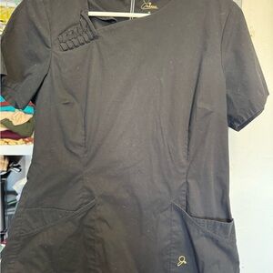 JAANNU Black Short Sleeve scrub top medium